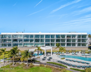 225 Strand Drive - Photo Thumbnail 43
