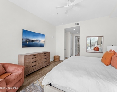 225 Strand Drive - Photo Thumbnail 27