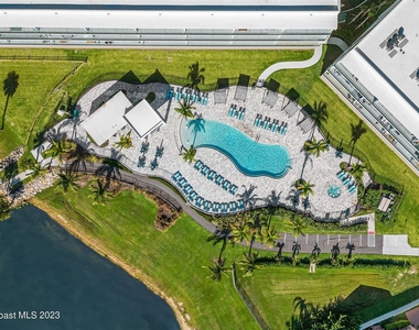 225 Strand Drive - Photo Thumbnail 5