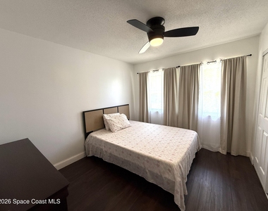 668 Hampton Drive Ne - Photo Thumbnail 20