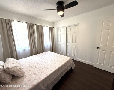 668 Hampton Drive Ne - Photo Thumbnail 21