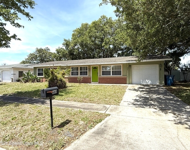 668 Hampton Drive Ne - Photo Thumbnail 29