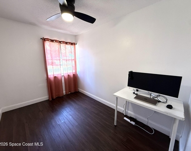 668 Hampton Drive Ne - Photo Thumbnail 25