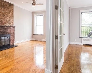 Hudson Street - Photo Thumbnail 1