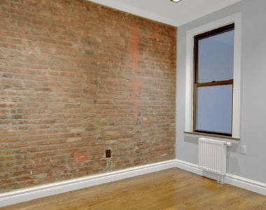 East 13th Street - Photo Thumbnail 4