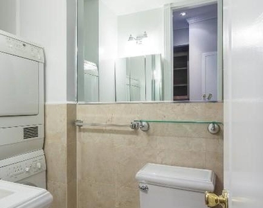 Avenue B - Photo Thumbnail 6