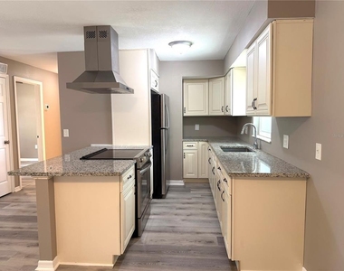 1215 Gatewood Avenue - Photo Thumbnail 5