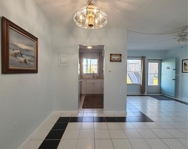 3009 N Halifax Avenue - Photo Thumbnail 6