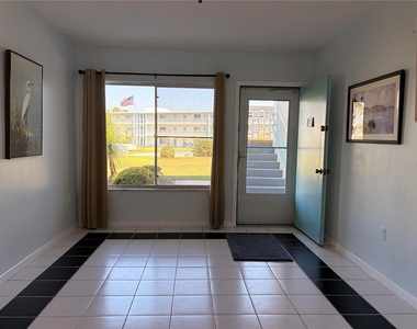 3009 N Halifax Avenue - Photo Thumbnail 2
