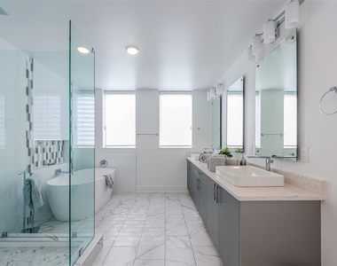 15 Avalon Street - Photo Thumbnail 17