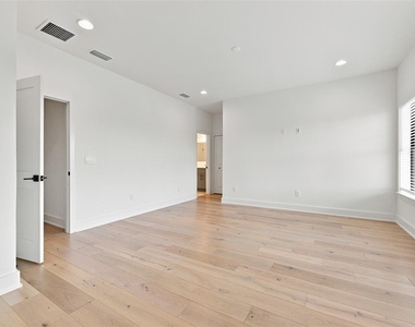 4324 W Gray Street - Photo Thumbnail 24