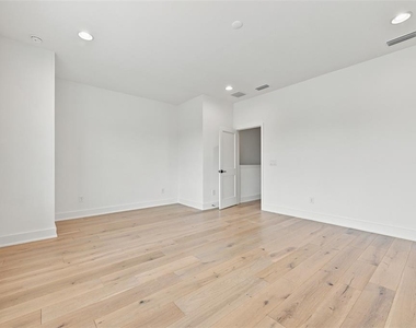 4324 W Gray Street - Photo Thumbnail 23