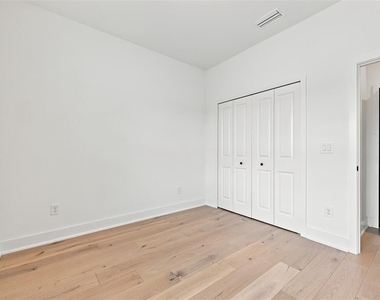 4324 W Gray Street - Photo Thumbnail 19
