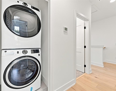 4324 W Gray Street - Photo Thumbnail 31