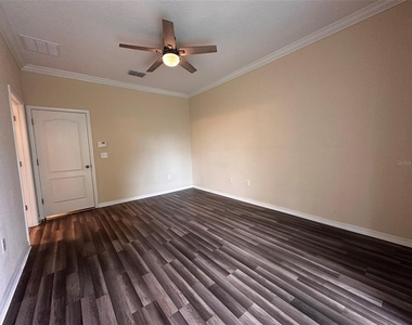 4350 Fennwood Court - Photo Thumbnail 9
