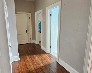 1001 E Gilchrist Street - Photo Thumbnail 17