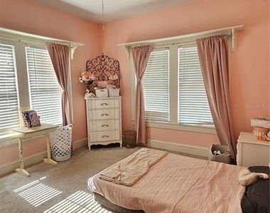 1001 E Gilchrist Street - Photo Thumbnail 20