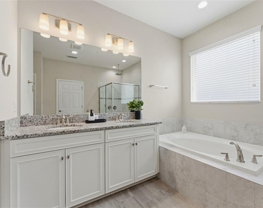 12451 Nouveau Avenue - Photo Thumbnail 8