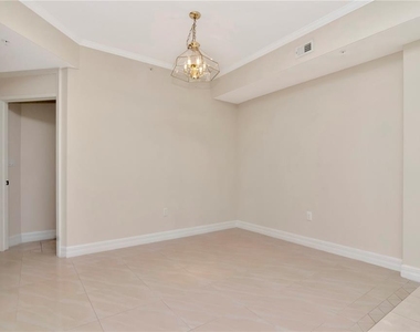 4516 Seagull Drive - Photo Thumbnail 6