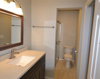 329 Moorings Cove Drive - Photo Thumbnail 25