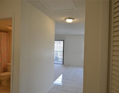 329 Moorings Cove Drive - Photo Thumbnail 10