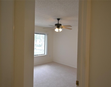 329 Moorings Cove Drive - Photo Thumbnail 18