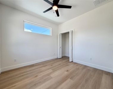 2846 30th Avenue N - Photo Thumbnail 13