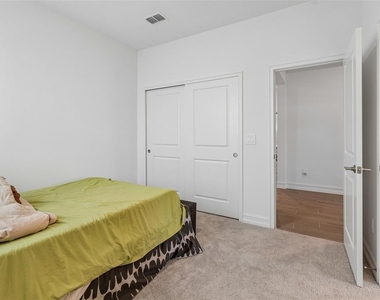 18542 Serene Lake Loop - Photo Thumbnail 15