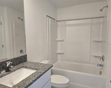11236 E 65th Terrace E - Photo Thumbnail 29