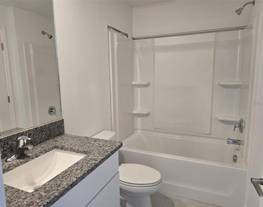 11236 E 65th Terrace E - Photo Thumbnail 30