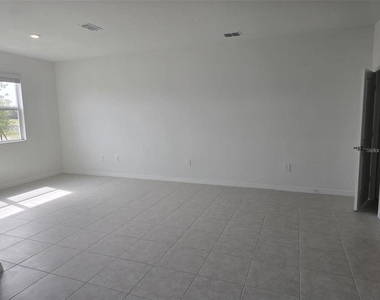11236 E 65th Terrace E - Photo Thumbnail 10