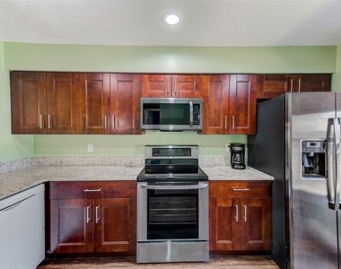 6040 27th Street W - Photo Thumbnail 1