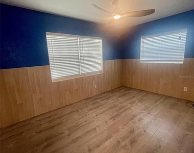 3995 40th Street N - Photo Thumbnail 8