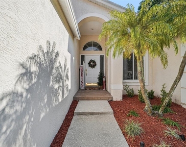 3132 Shoreline Drive - Photo Thumbnail 2