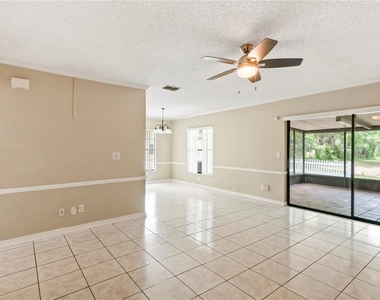 5002 Corvette Drive - Photo Thumbnail 4