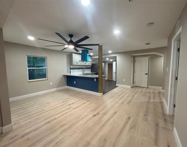 1615 39th Street S - Photo Thumbnail 3