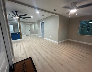 1615 39th Street S - Photo Thumbnail 12