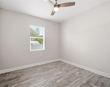 2904 Banza Street - Photo Thumbnail 9
