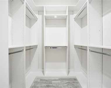 2904 Banza Street - Photo Thumbnail 18