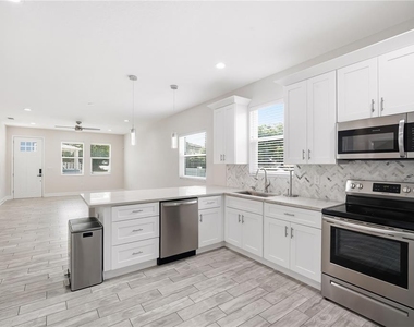 2904 Banza Street - Photo Thumbnail 7