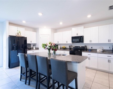 774 Olive Conch Street - Photo Thumbnail 9