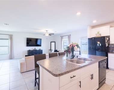 774 Olive Conch Street - Photo Thumbnail 8