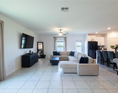 774 Olive Conch Street - Photo Thumbnail 3