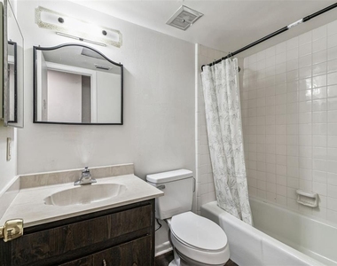 855 E Brandon Boulevard - Photo Thumbnail 11