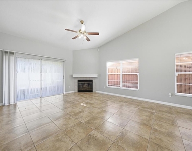 7615 Lemon Wood Court - Photo Thumbnail 20
