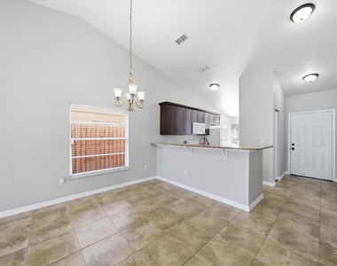 7615 Lemon Wood Court - Photo Thumbnail 14