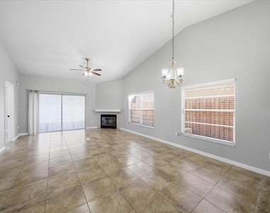 7615 Lemon Wood Court - Photo Thumbnail 16