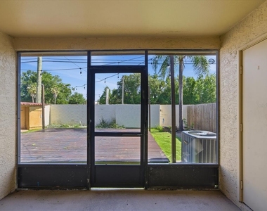 7615 Lemon Wood Court - Photo Thumbnail 34