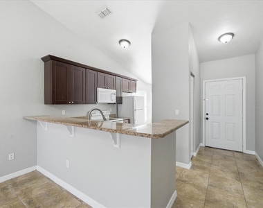 7615 Lemon Wood Court - Photo Thumbnail 4
