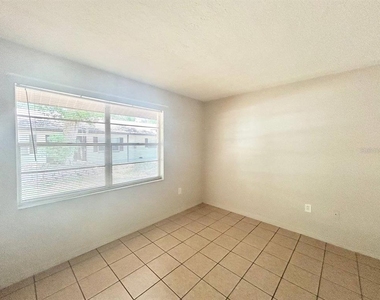 5800 Montana Avenue - Photo Thumbnail 11